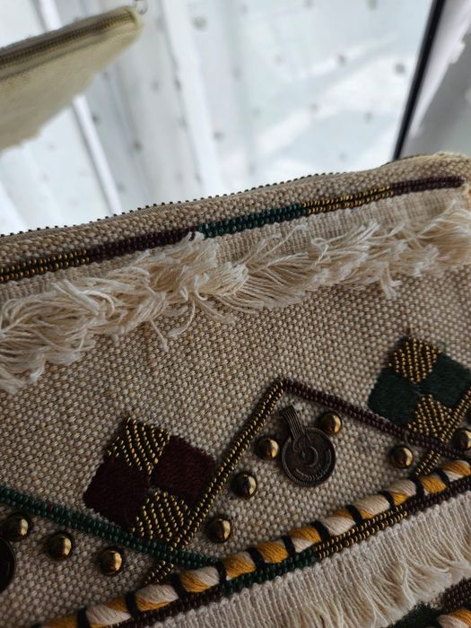 Stylowa torebka damska boho od Parfois na łańcuchu etno hippie