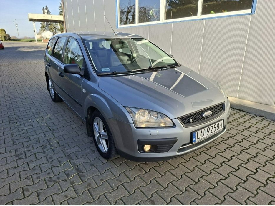 Ford Focus 1.8 benzyna klimatyzacja wazne opłaty