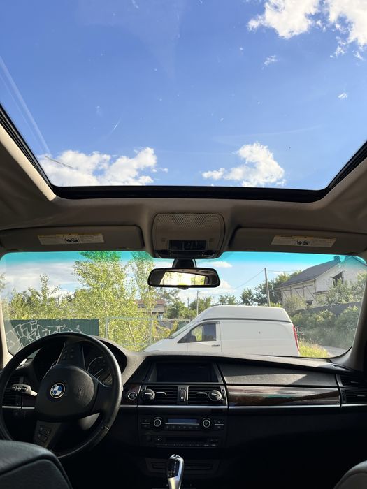 BMW x5e70 2012.
