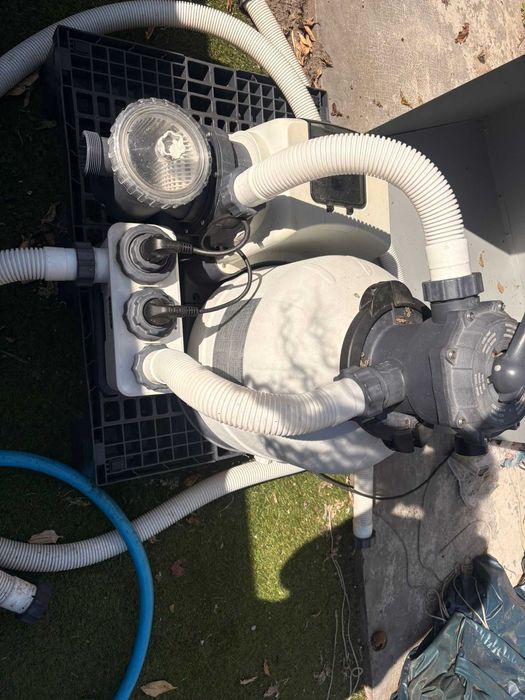Piscina Intex Retangular  de grandes dimensões  com bomba de areia e água  salgada