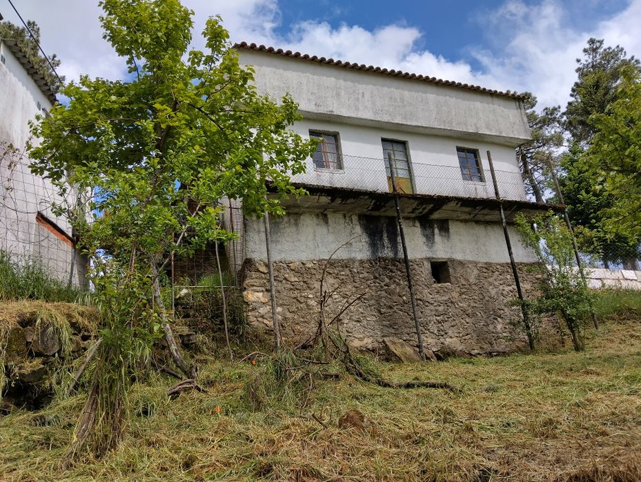 Quinta com duas casas em excelente localização em Trancoso