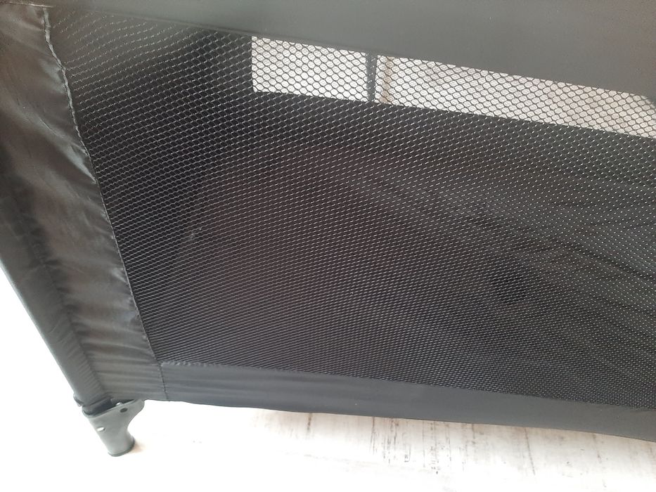 Składane łóżeczko