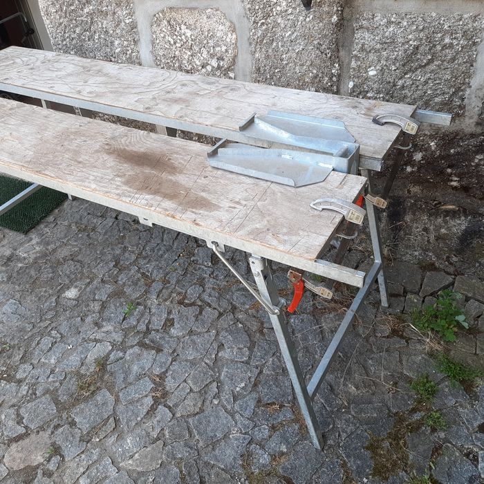 Mesa de trabalho, em bom estado