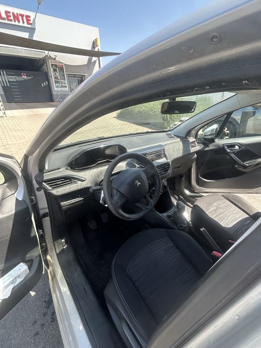 Peugeot 208 (118.981 kms)