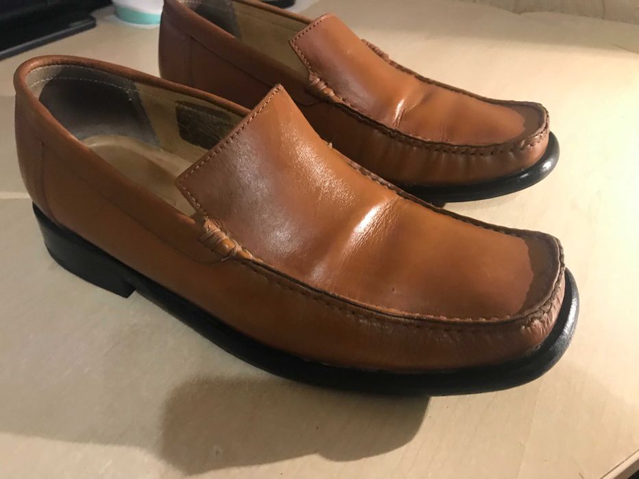 Чоловічі туфлі від Bally та Samuel Windsor