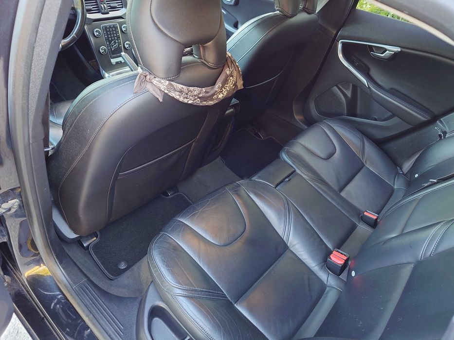 Volvo V40 1.6 Summon