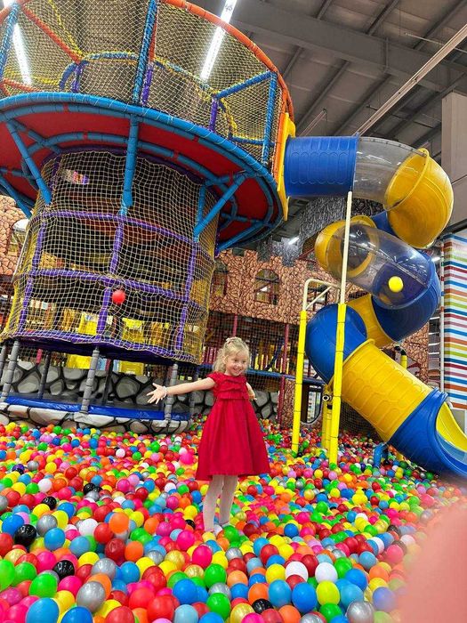 Сукня нарядна червона 104