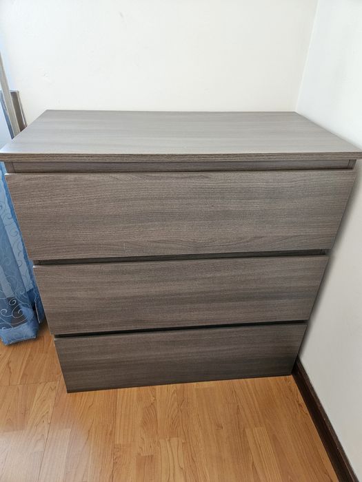 Conjunto de 4 móveis novos de  vários modelos.