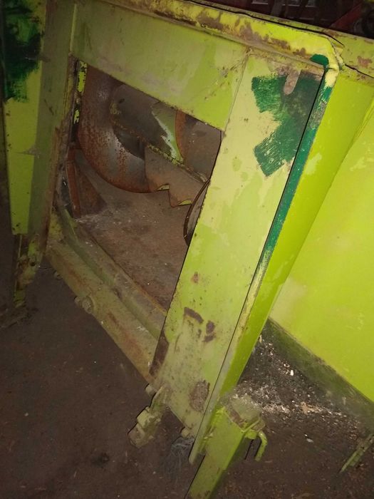 Силосний комбайн Claas Jaguar 640 (1997) + навісне