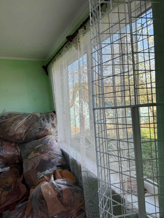 Житловий будинок та земельна ділянка 35 сот., с. Мальчиці