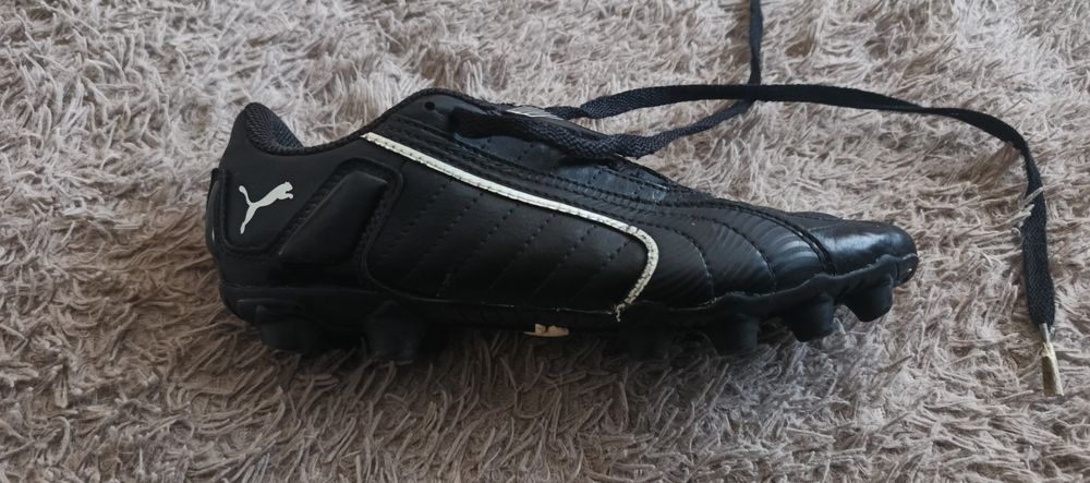ЗНАИЖКА!!! Футбольні бутси puma