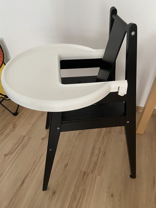 Krzeselko do karmienia Blames Ikea