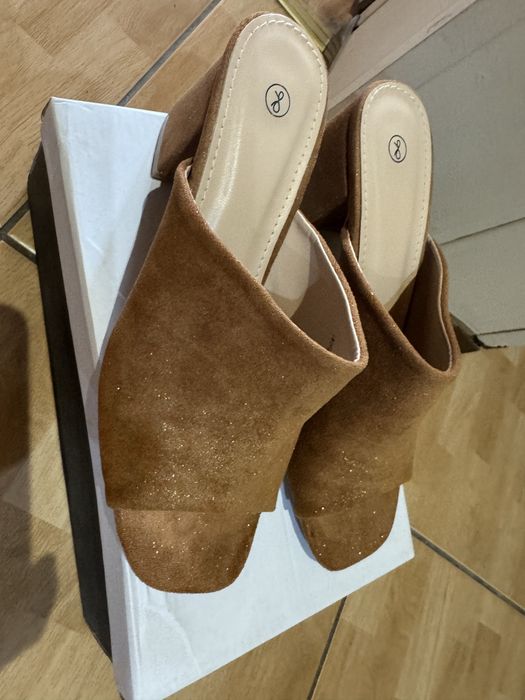 Klapki damskie nowe