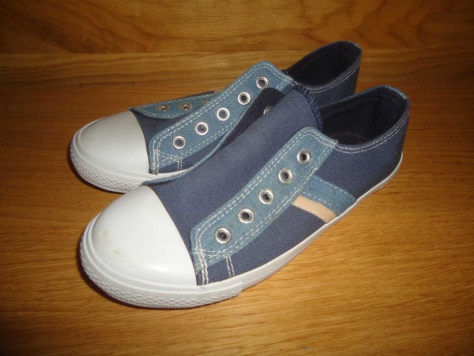 Rebel Buty Trampki Wsuwane Styl Bez Sznurówek Rozmiar 35 / UK 2