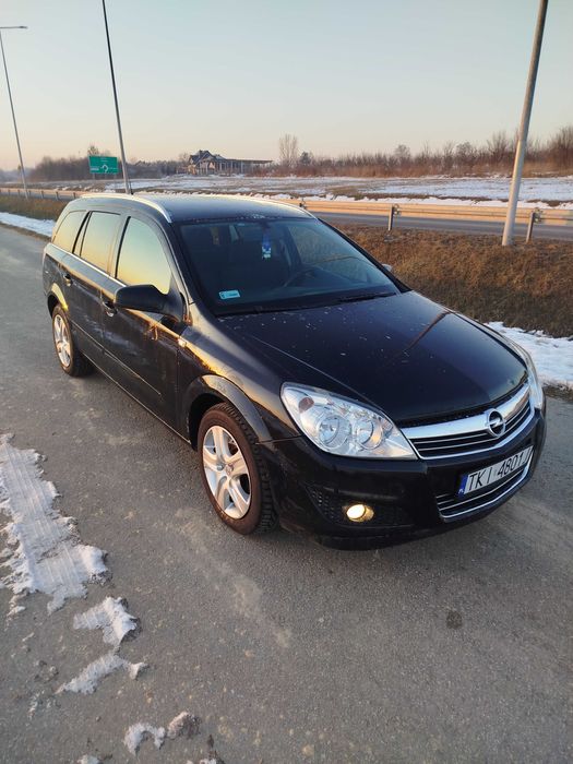 Opel Astra h 1.7cdti  cena 9000zl bez rdzy nowe świece
