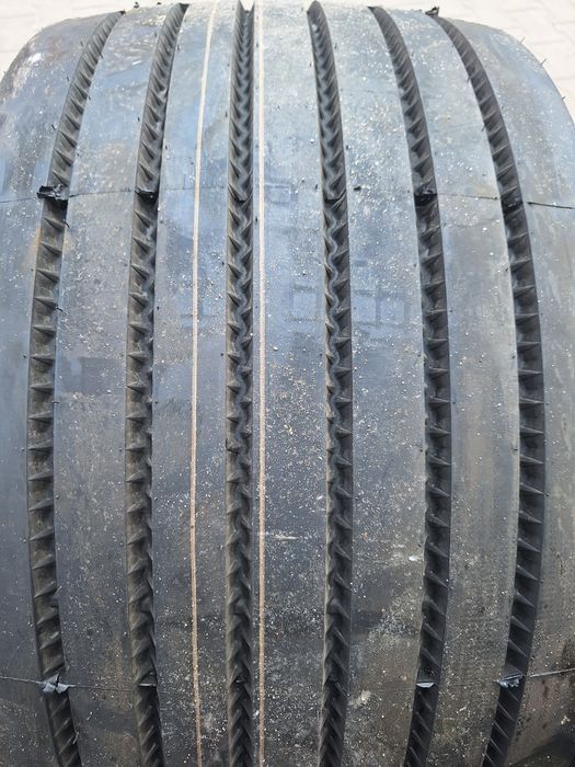 Opony 455/40 R 22,5 brutto