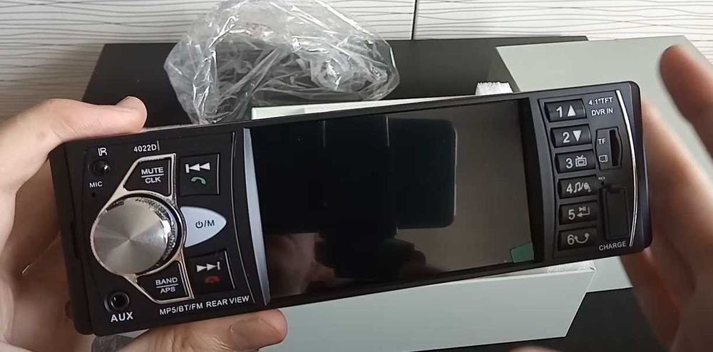 Bluetooth АВТОМАГНИТОЛА 1din с дисплеем 4.1 дюйма пультом на руль usb