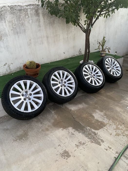 Jantes 18” + pneus (só com duas semanas de uso) + porcas de segurança