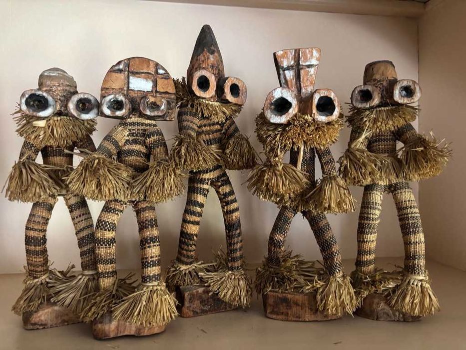 Vendo artigos Arte Africana