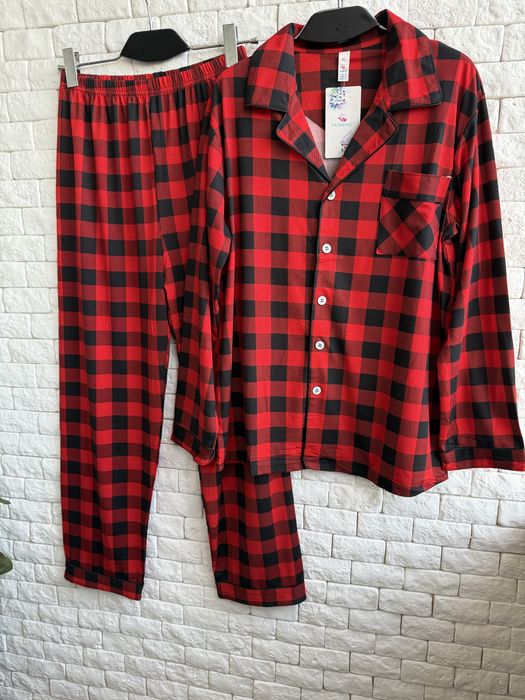 Чоловіча піжама у клітинку. Червона піжама в клітинку