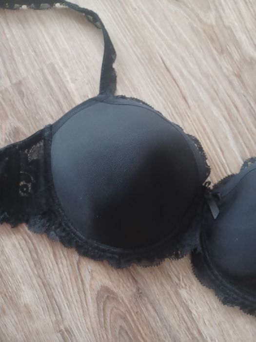 Nowy biustonosz rozmiar 75B