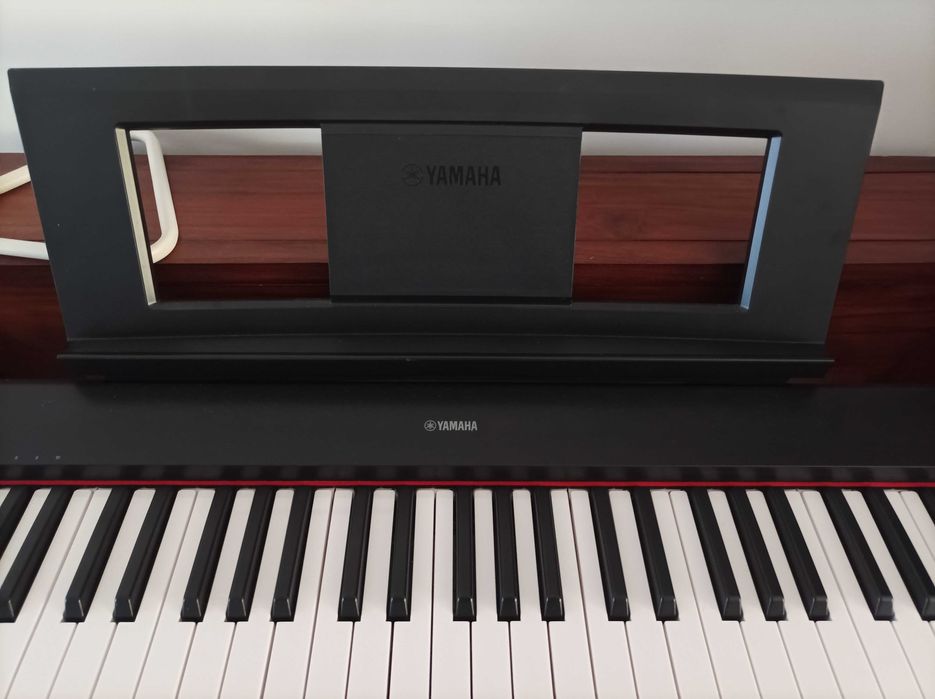 Piano Yamaha NP-32
