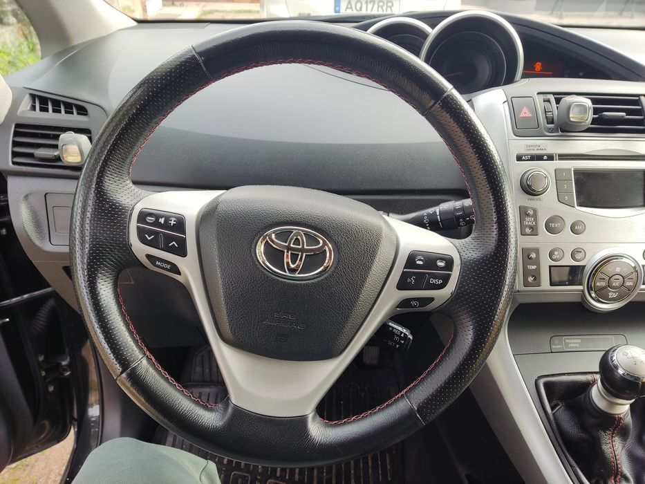 Toyota Verso D4D 7 lugares — photo 3