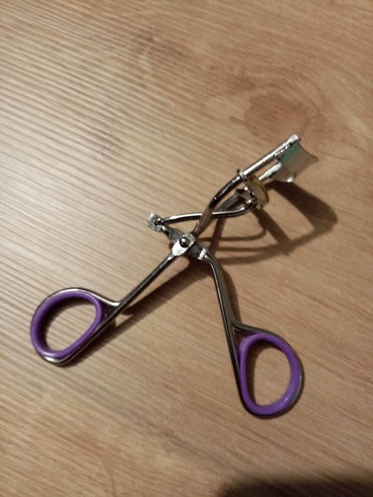 Zalotka do podkręcania rzęs