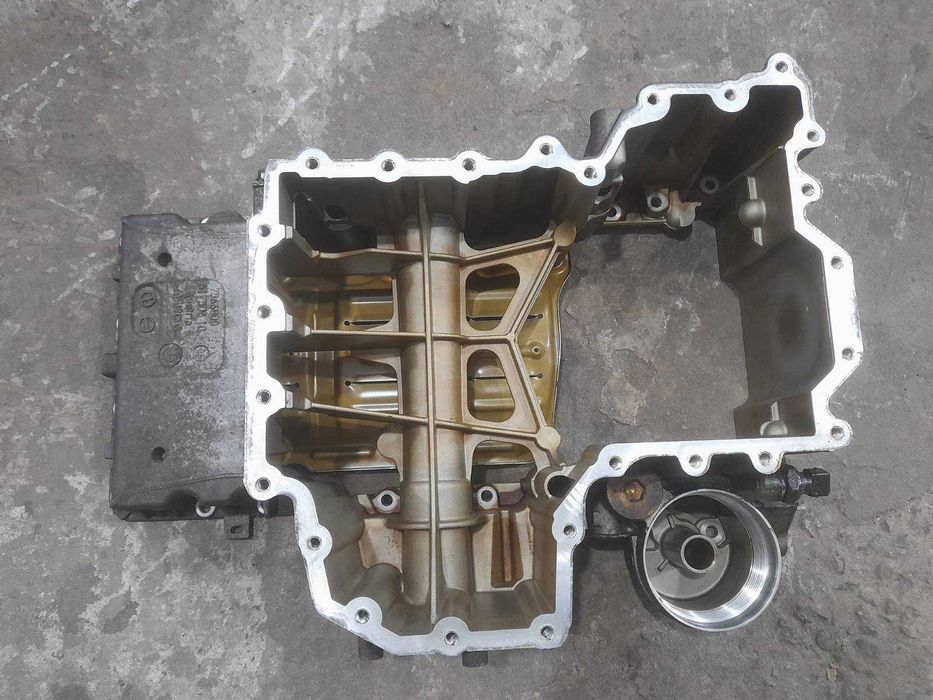 Поддон масляный средняя часть  bmw x5 e70 f15 x6 4.4 v8 n63 7566800