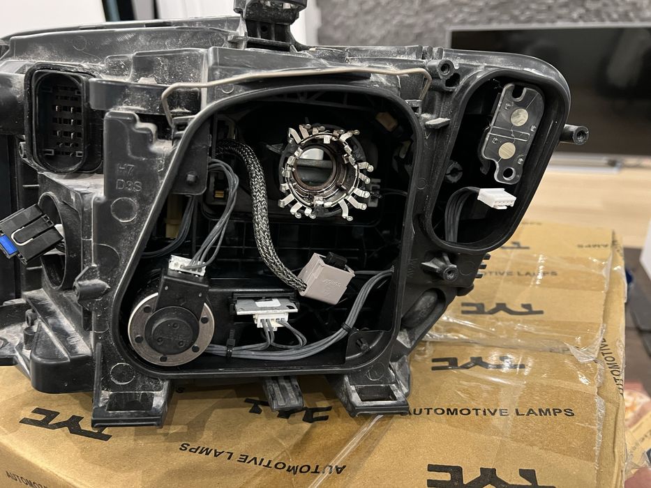 Lampa prawa Audi Q5 USA 2014