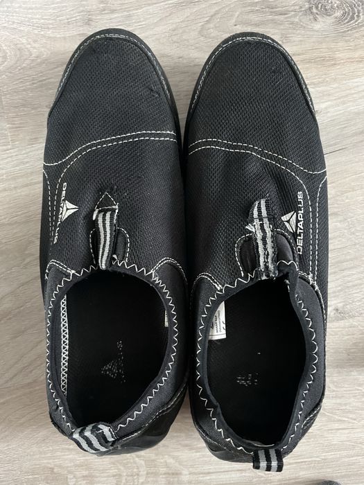 Спец взуття з металевою вставкою