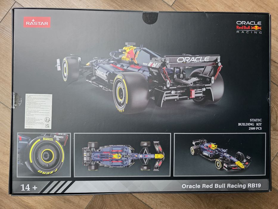 Oracle Red Bull Racing RB19 1:8 Ciemnoniebieskie Mega Klocki - Nowe