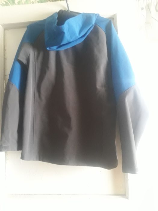 Куртка.Весна,осінь.