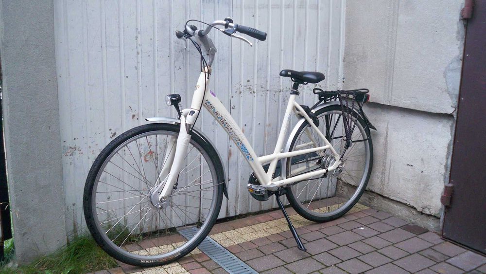SPARTA Marathon 8.0 rama 53 cm. Aluminiowa  Nexus 8  Prądnica  miejski  koła 28