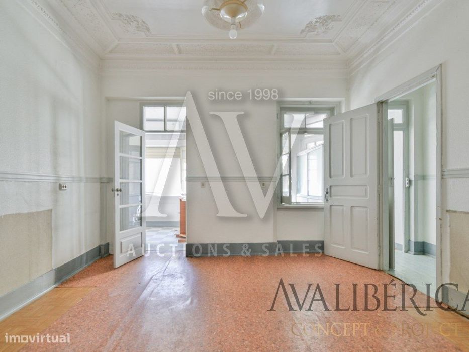 T4 de Charme para Remodelar, no Centro Histórico de Leiria — Leiria, Pousos, Barreira E Cortes, Leiria