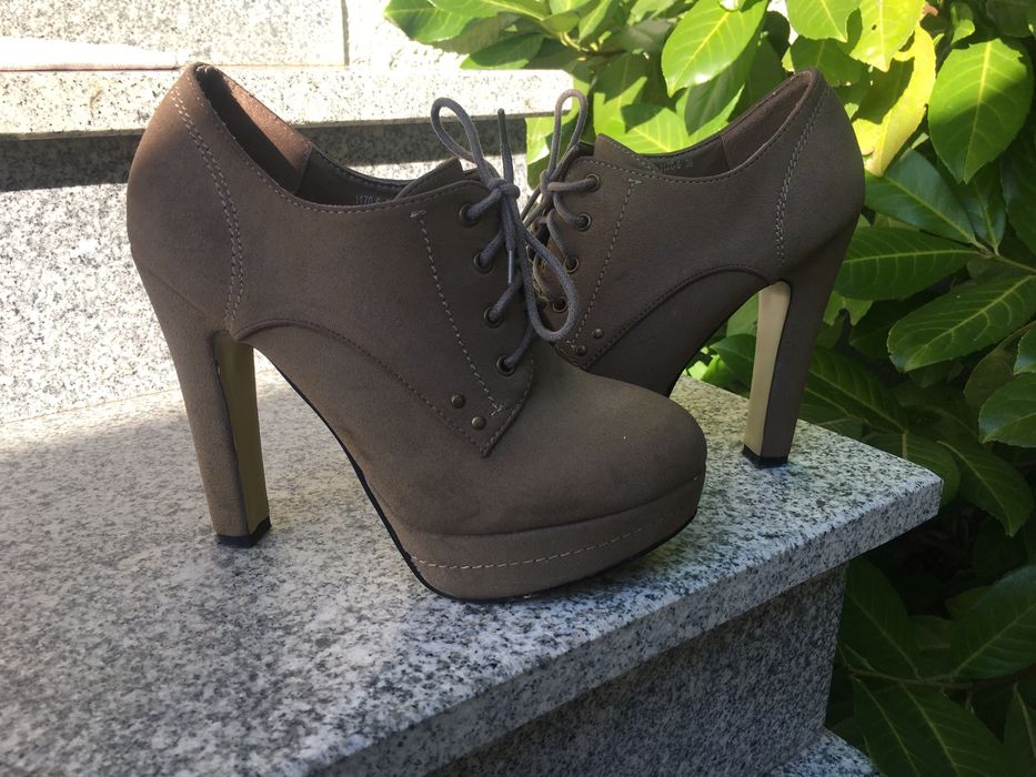 botas 38 / sapatos 39