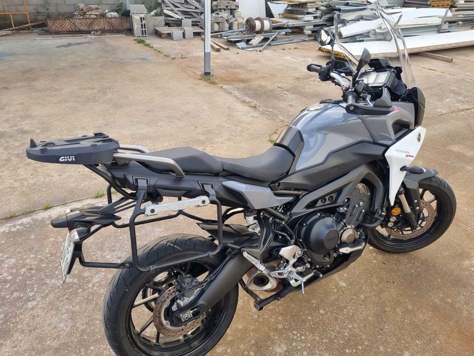 Yamaha Tracer 900 impecável