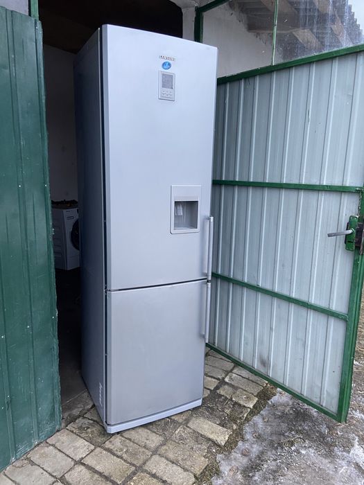 Холодильник Samsyng 2 метри