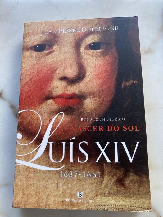 Varios livros novos sobre figuras historicas