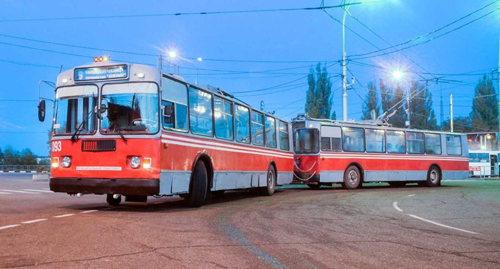 Троллейбус ЗИУ-9, 2 ед. СМЕ автоинформатор, свет фар, двери, штанги
