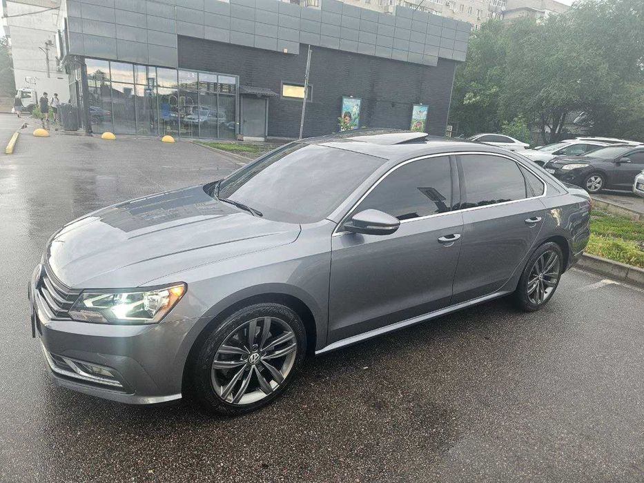 Продам власний Volkswagen Passat B8