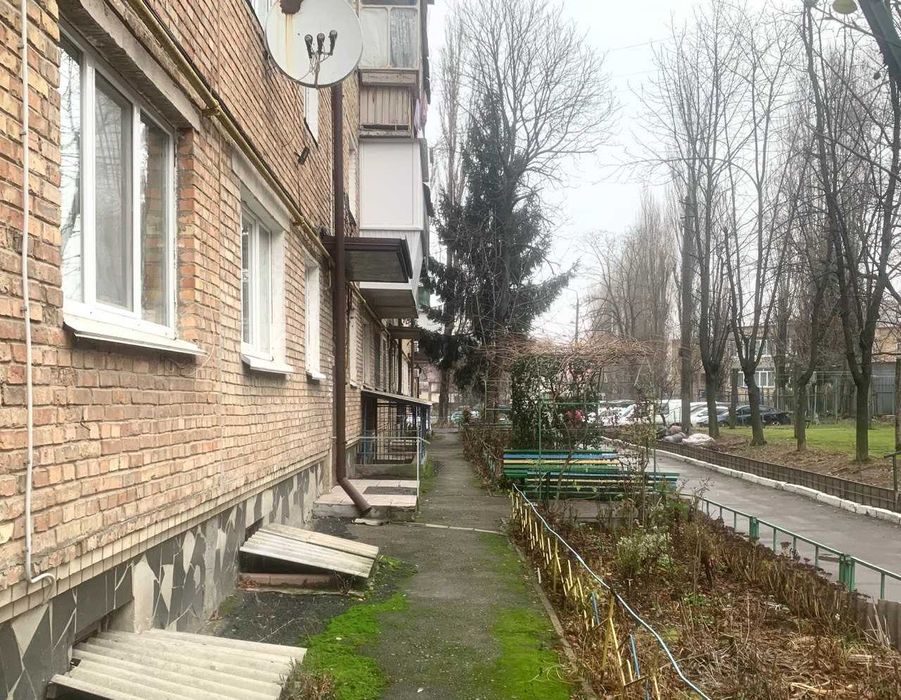 Предлагается аккуратная 2-ком квартира 47м2, центр Броваров