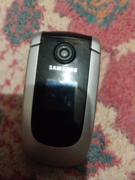 Тлефон samsung стара модель