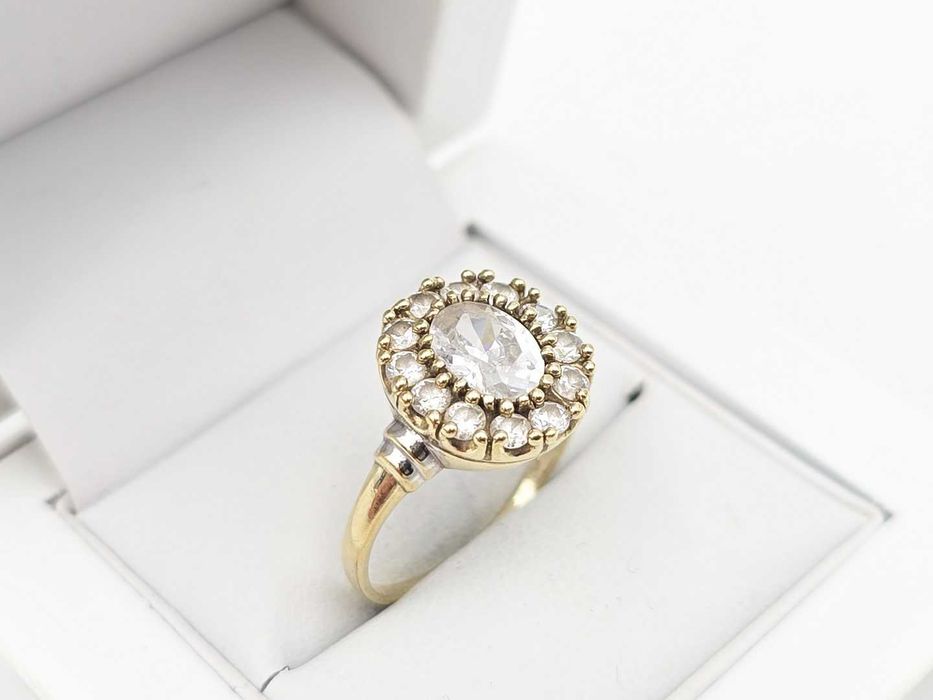 Przepiękny złoty pierścionek 333 R. 20