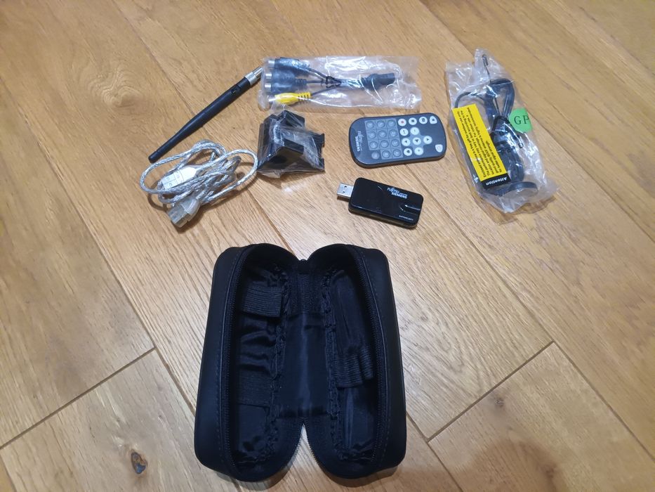 Mobilny tuner TV USB (DVB-T) Fujitsu Siemens