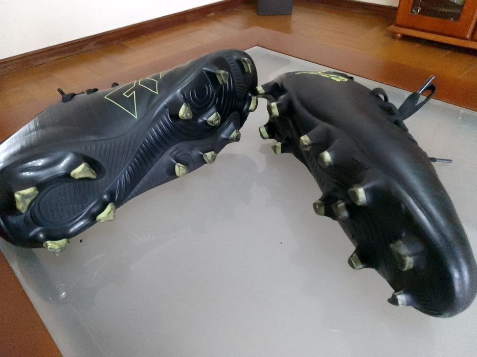 Chuteiras Puma Future