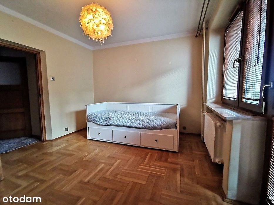 naziemne miejsce postojowe, dodatkowe pomieszczenie, piwnica, garaż
