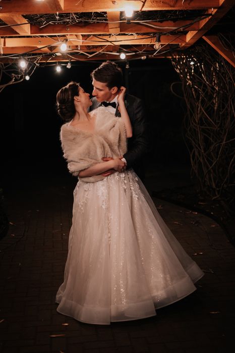 Suknia ślubna 36 38 koronka kwiaty ivory