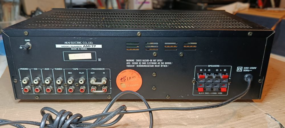 Wzmacniacz stereo Akai A-17