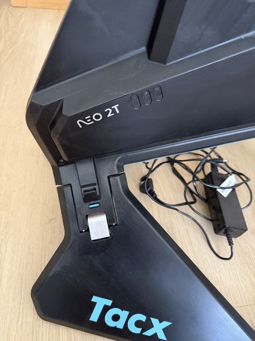 Rolo tacx Neo 2T